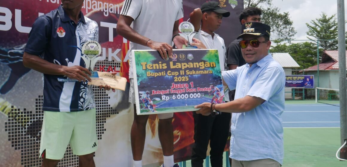 Gambar WhatsApp 2025-04-26 pukul 17.18.04_e9fed257 Pj Bupati Tutup Turnamen Tenis Lapangan Bupati Cup ll