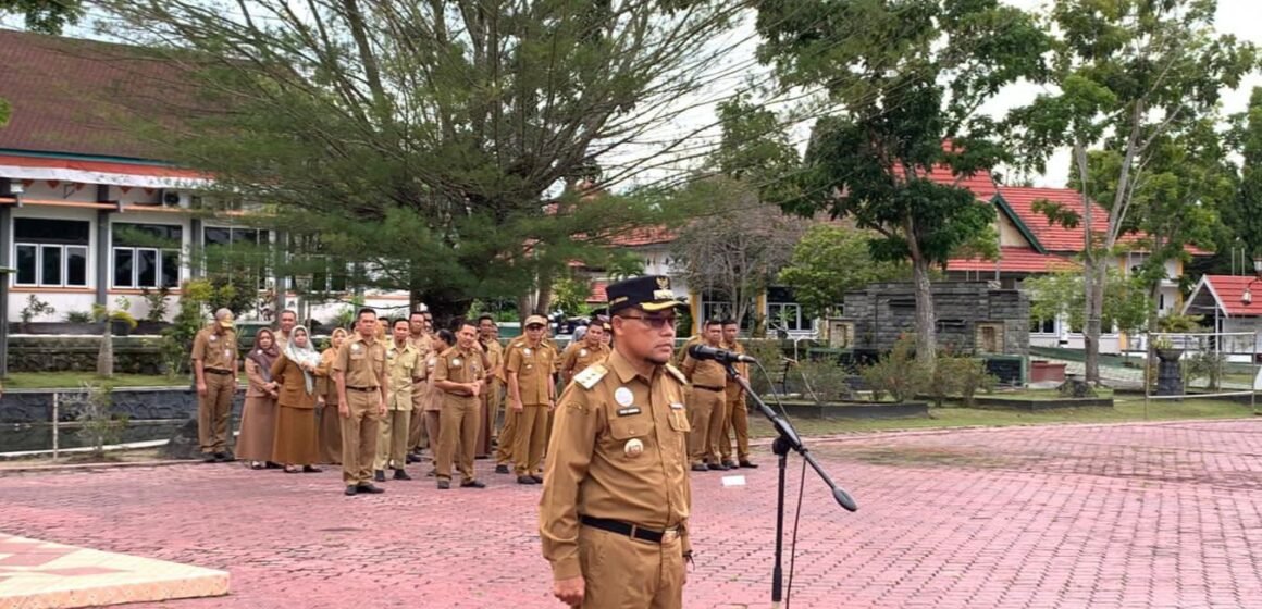 Gambar WhatsApp 2025-04-25 pukul 07.49.51_24ab10b1 Pj Bupati Pimpin Apel Gabungan Pertama Ditahun 2025