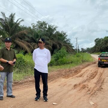 Bupati Sukamara Minta Dinas PU Tambal Jalan Berlobang Jelang Lebaran