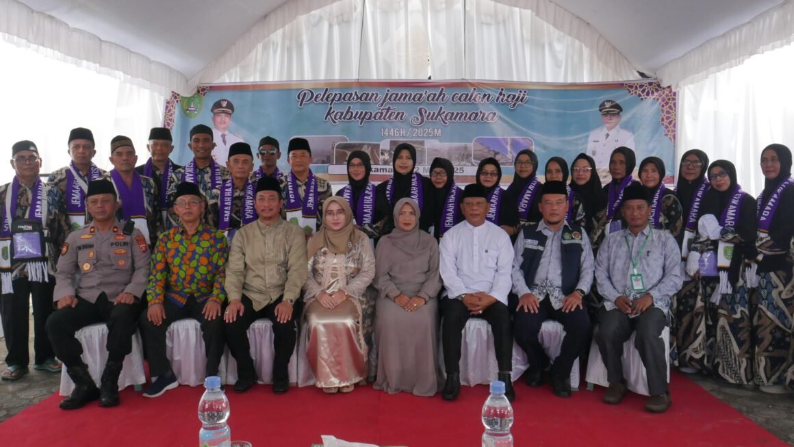 Bupati Sukamara Lepas Keberangkatan Jamaah Calon Haji