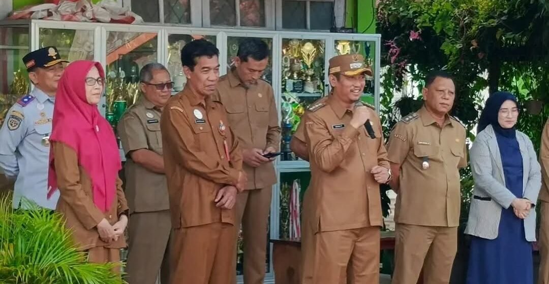 instasave.website_483902782_18317170924203311_3585398453424075697_n BUPATI DAN WAKIL BUPATI SUKAMARA TINJAU PROSES BELAJAR DI SDN MENDAWAI 3 SELAMA RAMADAN