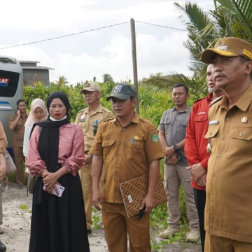 Bupati Sukamara Tinjau Langsung Lokasi TPS dan Pengelolaan Sampah di Jelai