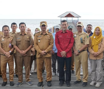 Dukung Program Nelayan Sejahtera: Bupati Tinjau Lokasi Pembangunan SPBN di Anjungan Jelai