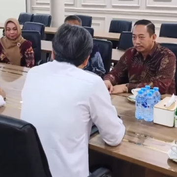 Pemkab Sukamara Bahas Pengembangan Kawasan Transmigrasi Jelai Bersama Menteri Transmigrasi RI
