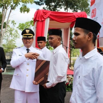 05886603-8bae-497d-b97b-fbd53243f842 Bupati Sukamara Serahkan Simbolis Remisi Kepada Narapidana