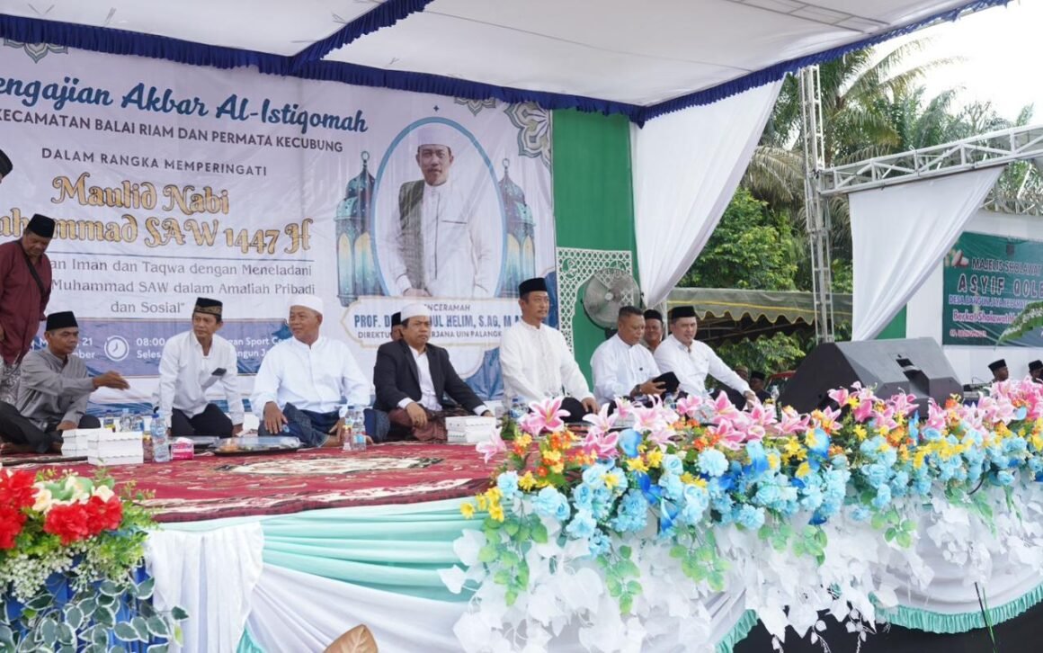 Bupati Sukamara Hadiri Pengajian Akbar Al-Istiqomah