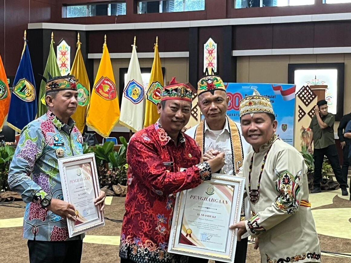 Pemkab Sukamara Raih Penghargaan Dari Kajagung RI