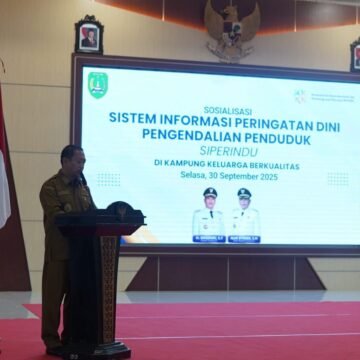 Bupati Sukamara Buka Sosialiasi Sistem Peringatan Dini Kependudukan