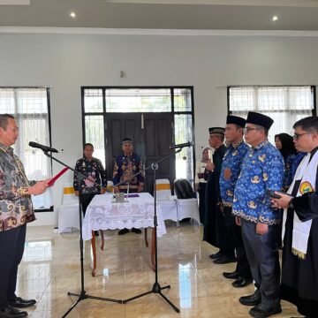 cb1f01f9-2785-4922-9467-bfab1e6fd34c Bupati Sukamara Lantik 28 Orang ASN