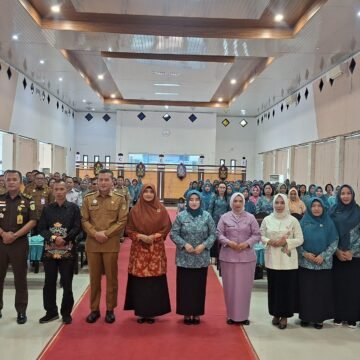de77d3b4-2629-47f5-961d-c24bd8c413cc Pj Sekda Buka Sosialisasi Penguatan Dasawisma