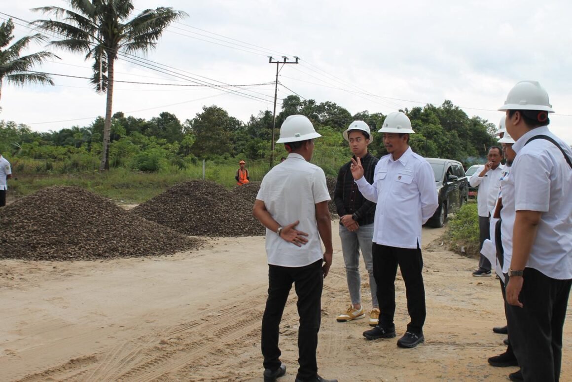 Pemkab Sukamara Gelontorkan Hampir 19 Miliar Perbaikan Jalan Desa Kartamulia
