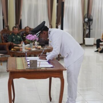 Bupati Lantik Penjabat Kepala Desa