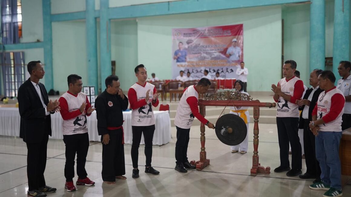 Wabup Sukamara Buka Kejuaraan Ikatan Pencak Silat Indonesia