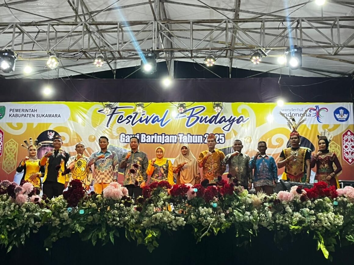 Bupati Resmi Buka Festival Budaya Gawi Barinjam