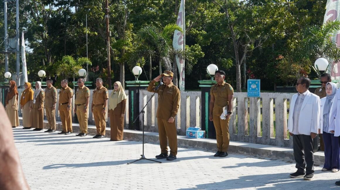Bupati Pimpin Apel di RSUD Sukamara
