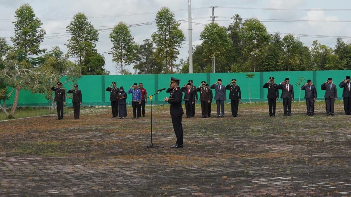 Wabup Sukamara Ikuti Ziarah Nasional dan Tabur Bunga