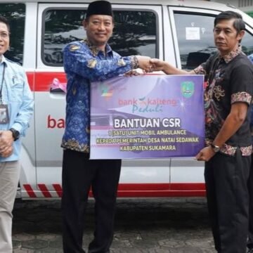 Bupati Terima Satu Unit Ambulans Dari Bank Kalteng
