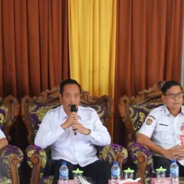 Bupati Sukamara Audiensi dengan Warga Desa Pangkalan Muntai