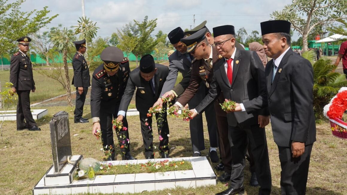 Ziarah Nasional dan Tabur Bunga Bukan Sekadar Seremoni Tahunan