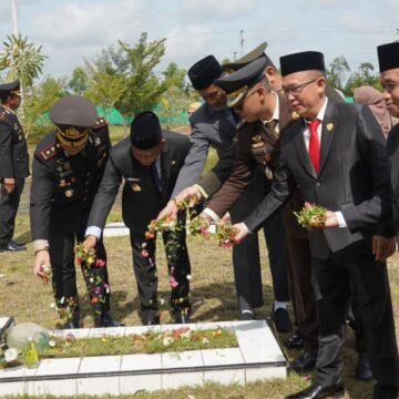 Ziarah Nasional dan Tabur Bunga Bukan Sekadar Seremoni Tahunan