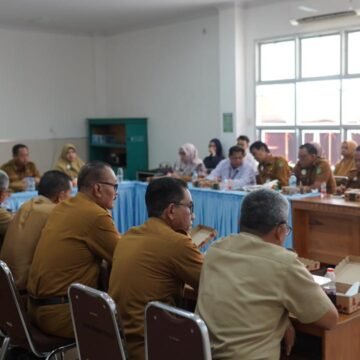 Bupati Sukamara Ngantor di RSUD Sukamara