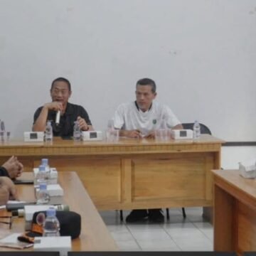 Bupati Sukamara Terus Memantau dan Meninjau Kondisi Lapangan Terdampak Banjir