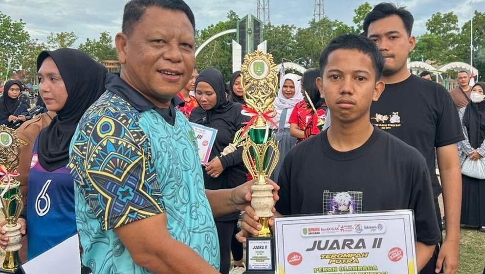 Wabup Sukamara Tutup Resmi Pekan Olahraga Tradisional dan Rekreasi