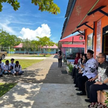 Kunjungi SMAN 1 Jelai, Bupati Sukamara Sampaikan Program Beasiswa