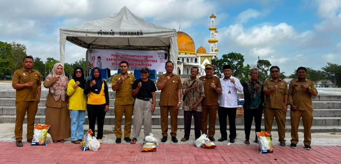 WhatsApp Image 2026-09-10 at 10.43.12 Perkuat Perlindungan Sosial, Bupati Sukamara Salurkan Bantuan Pangan Kartu Huma Betang Sejahtera