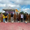 Perkuat Perlindungan Sosial, Bupati Sukamara Salurkan Bantuan Pangan Kartu Huma Betang Sejahtera