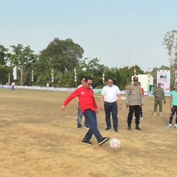 WhatsApp Image 2026-09-11 at 00.03.23 Ikuti 31 Tim, Bupati Sukamara Buka Turnamen Permata Kecubung Cup 2026