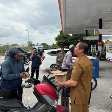 WhatsApp Image 2026-09-11 at 07.05.42 Sidak SPBU, Bupati Sukamara Masduki Soroti Anomali Antrean Panjang BBM