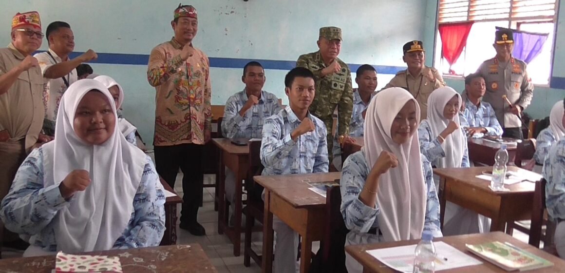 WhatsApp Image 2026-09-11 at 08.31.30 Kunker ke Sukamara, Gubernur Kalteng Tekankan Pentingnya Karakter Pelajar dan Bebas Pungli Sekolah