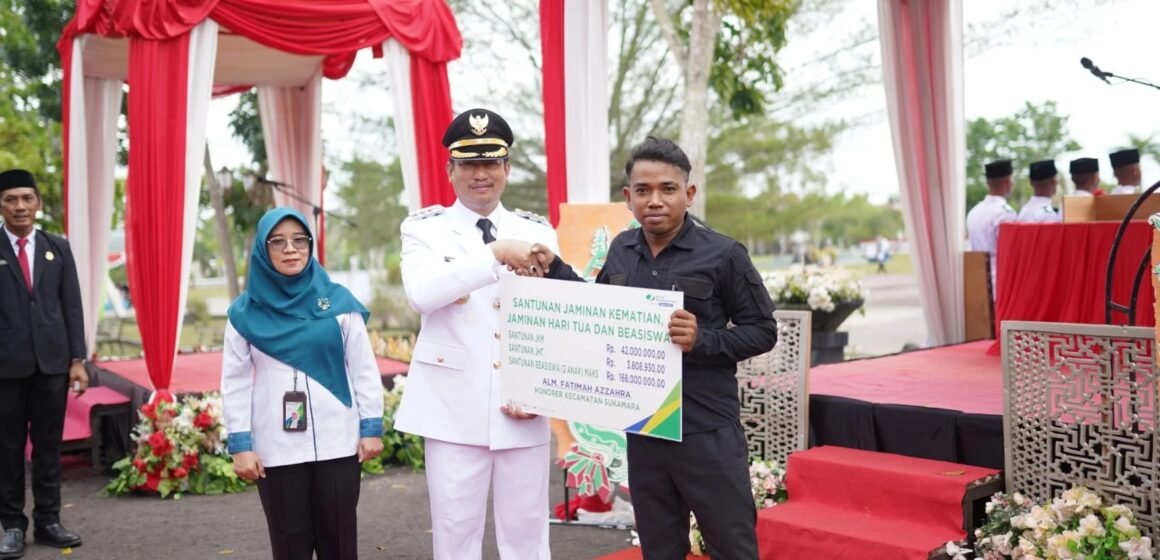 WhatsApp Image 2026-09-11 at 12.13.47 Bupati Sukamara Serahkan Santunan BPJS Ketenagakerjaan kepada Ahli Waris Tenaga Honorer