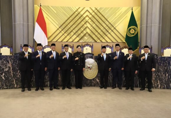 WhatsApp Image 2026-09-13 at 09.42.32 Sarjito Mulai Pimpin Pengawasan Bursa Mineral