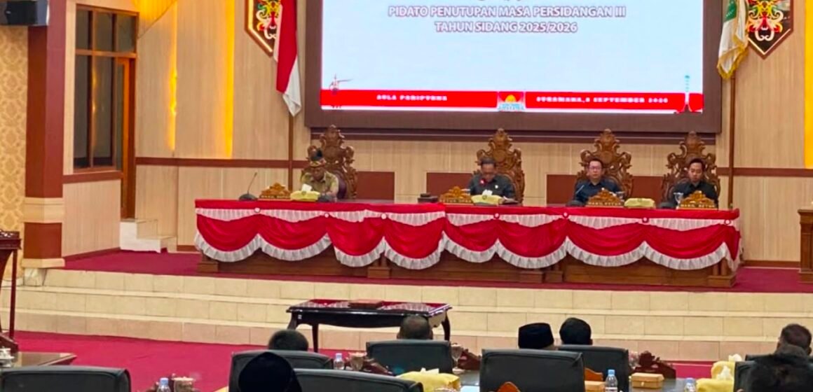 WhatsApp Image 2026-09-13 at 20.07.46 Tutup Masa Persidangan III, Wabup Sukamara Tekankan Pentingnya Evaluasi dan Kolaborasi