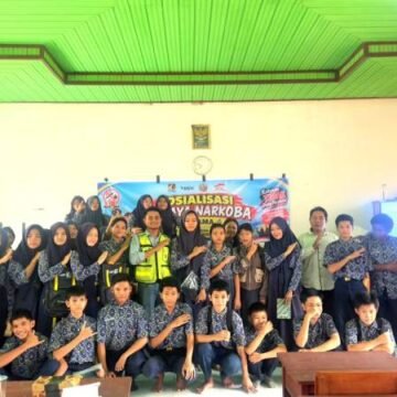 IMG-20261023-WA0007 PAMA BEKB Sosialisasikan Bahaya Narkoba kepada Pelajar SMPN 1 Teweh Timur