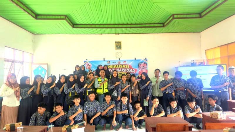IMG-20261023-WA0007 PAMA BEKB Sosialisasikan Bahaya Narkoba kepada Pelajar SMPN 1 Teweh Timur