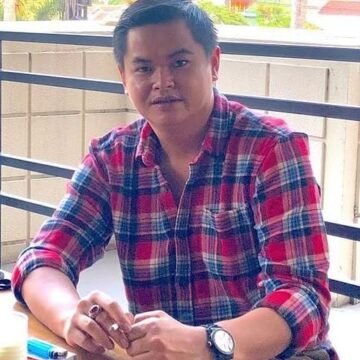 WhatsApp Image 2026-10-17 at 08.06.44 Aktivitas Bangunan di Atas Tanah Sengketa Hiu Putih Milik Jeffriko Seran Dinilai Melanggar Aturan