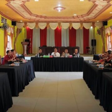 Serap Aspirasi Warga Sungai Cabang Barat, Bupati Sukamara Kawal Kebutuhan BBM Nelayan